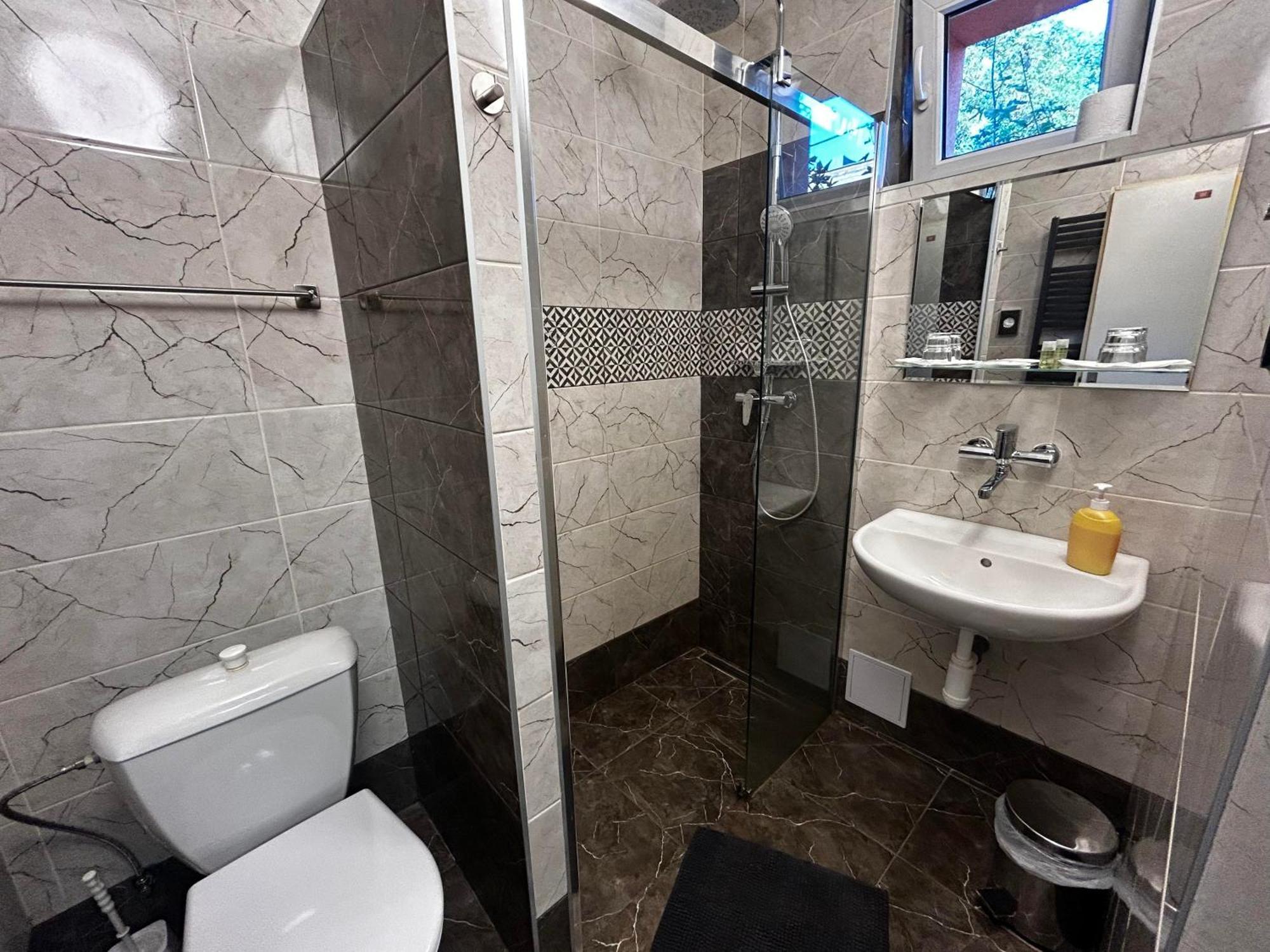Penzion Rozalia Hotell Košice Exteriör bild