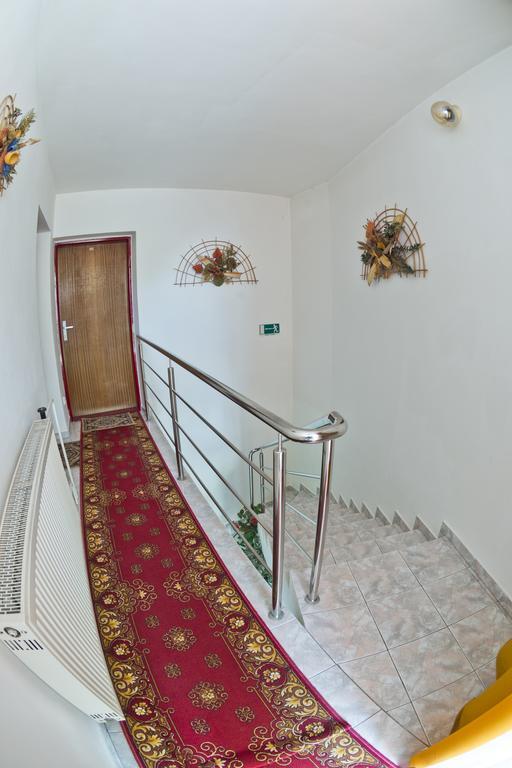 Penzion Rozalia Hotell Košice Exteriör bild