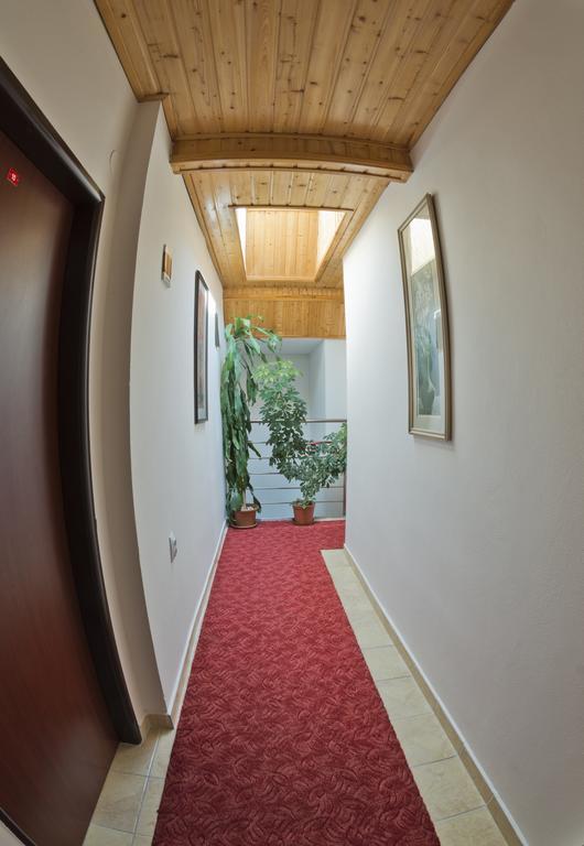 Penzion Rozalia Hotell Košice Exteriör bild