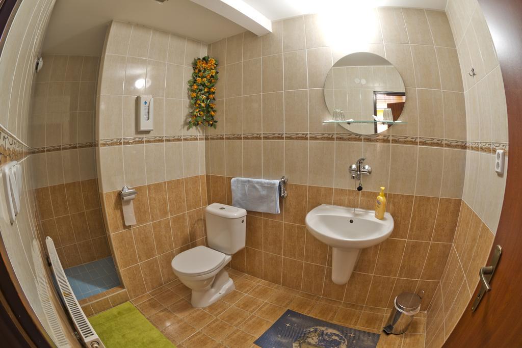 Penzion Rozalia Hotell Košice Exteriör bild